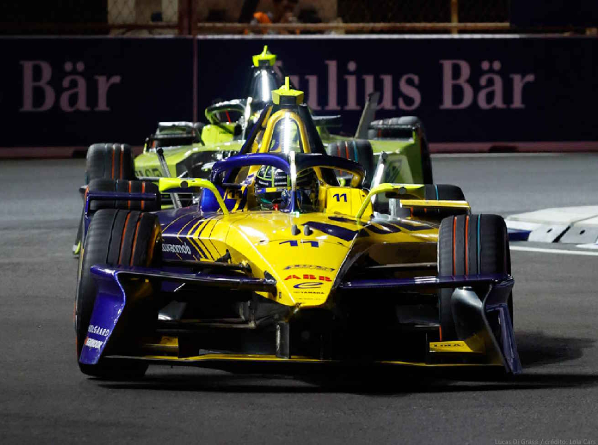  Lucas Di Grassi foi de 18º para o primeiro lugar em Jarama / crédito: Lola Cars